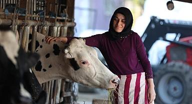 Bir inekle başladı, devlet desteğiyle çiftlik kurdu