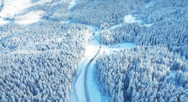 Beyaz Örtüyle Kaplanan Eşsiz Manzara 