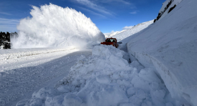 Ulaşıma çığ engeli!