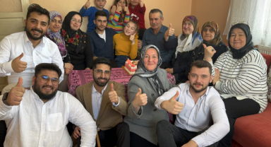 Meddah ekibinden anlamlı kutlama