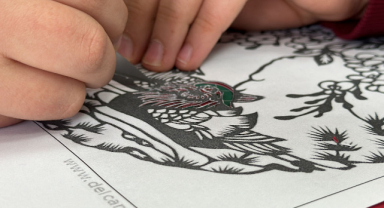 Özel yetenekli öğrenciler kat'ı sanatının inceliklerini öğreniyor