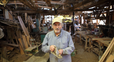 Yaşadığı zorluklara rağmen 60 yıldır mesleğini titizlikle sürdürüyor 