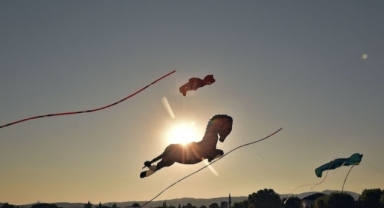 Rengarenk uçurtmalar gökyüzünde süzülecek 