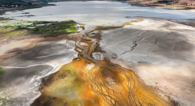 Ladik Gölü kuraklığın etkisiyle küçülüyor