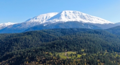 Sonbahar ve kar buluştu, ortaya kartpostallık görüntüler çıktı (Foto Galeri)