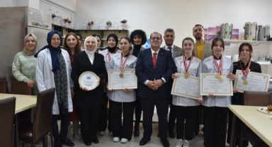 30 ülkenin yemeklerinin yarıştığı festivalden ‘Yılın En İyi Lisesi’ ünvanıyla döndüler (Foto Galeri)