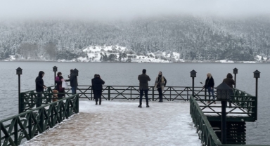 Abant Gölü Milli Parkı, Kar Yağışının Ardından Tatilcilerin Yeni Gözdesi Oldu (Foto Galeri)