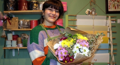 Çocukluk Tutkusunu Mesleğe Dönüştürdü: Türkiye’nin Dört Bir Yanına Çiçek Gönderiyor (Foto Galeri)