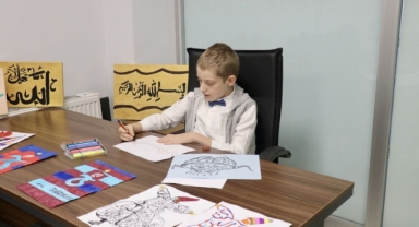 Otizmli 11 yaşındaki Yusuf'un yazdığı hatlar görenleri şaşırtıyor