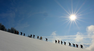 Tohtamur Yaylası’nda masalsı kış yürüyüşü (Foto Galeri) 