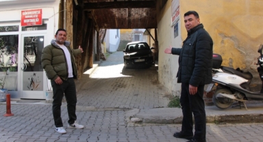 230 yıllık ahşap binanın altından sokak geçiyor (Foto Galeri)