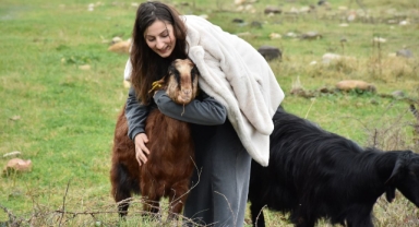 Üniversitede hazırladığı tezden etkilenen genç girişimci çiftlik kurdu (Foto Galeri) 