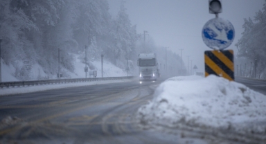 Anadolu Otoyolu ile D-100 kara yolunun Bolu Dağı geçişinde kar etkili oldu (Foto Galeri)