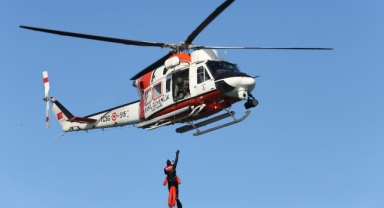 Karadeniz'deki arama kurtarma tatbikatı gerçeğini aratmadı (Foto Galeri) 
