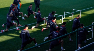 A Milli Takım, Macaristan'a hazırlanıyor (Foto Galeri) 