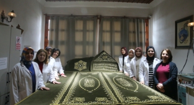 Danişment Melik Ahmet Gazi Türbesi'ndeki sandukanın puşidesi 2,5 yılda tamamlandı (Foto Galeri)