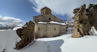 Gümüşhane'de tarihi İmera Manastırı'nda kar güzelliği (Foto Galeri)