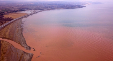 O göl, sel sularıyla kahverengiye boyandı (Foto Galeri) 
