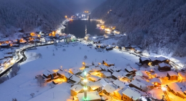 Uzungöl kar yağışının ardından beyaz örtüyle kaplandı (Foto Galeri) 