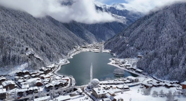 Uzungöl nisan ayında karla kaplandı (Foto Galeri) 