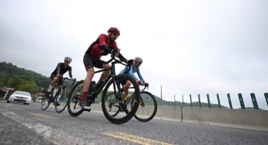 Bisikletlilerin Selanik'ten Samsun'a taşıdığı ‘Ata toprağı’  Düzce'ye ulaştı (Foto Galeri)