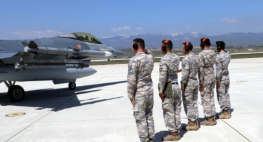 Gök vatanın gizli kahramanları: uçak bakım teknisyenleri (Foto Galeri) 