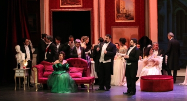 Samsun Devlet Opera ve Balesi ‘La Traviata’ operasını sahneledi (Foto Galeri)