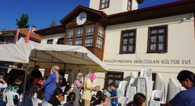 Bu ilçede çocuklar bayram sevincini asırlık çörek toplama geleneği ile yaşıyor (Foto Galeri)