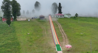 Karadeniz'in o yaylasındaki 161 metrelik kaydırak adrenalin tutkunlarını ağırlıyor (Foto Galeri) 