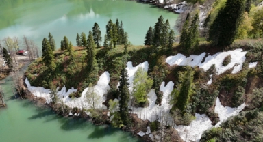 Karagöl’de bahar ve kış bir arada yaşanıyor (Foto Galeri) 