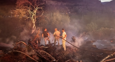 Bolu'nun Mudurnu ilçesinde çıkan yangın kontrol altına alındı (Foto Galeri)