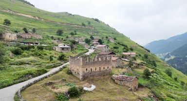 Gümüşhane'deki o yayla doğaseverlerin uğrak noktası oldu (Foto Galeri) 