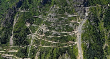 Zorlu virajlar motosiklet tutkunlarını ağırladı (Foto Galeri)
