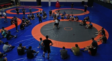 Serbest Güreş Milli Takımı, çalışmalarını sürdürüyor (Foto Galeri)