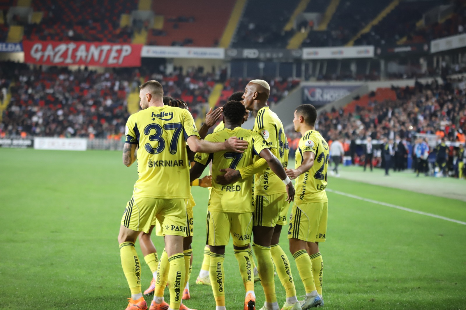 Gaziantep FK 0 - 4 Fenerbahçe (Foto Galeri) 