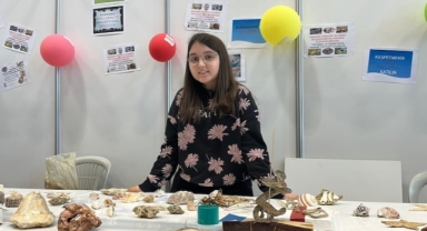 Ailesiyle birlikte topladığı 5 bine yakın fosille müze kurdu (Foto Galeri)