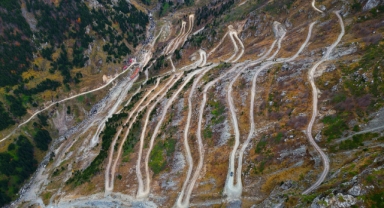 Dünyanın En Zorlu Virajları Sonbahar Renklerine Büründü (Foto Galeri) 