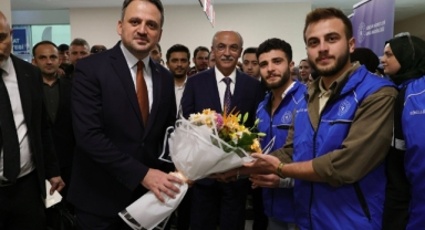 Giresun’da Gençlik Rüzgarı: Dr. Eminoğlu Gençlerle Buluştu (Foto Galeri) 