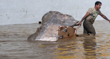 Meksika'da sel hayatı felç etti! (Foto Galeri) 