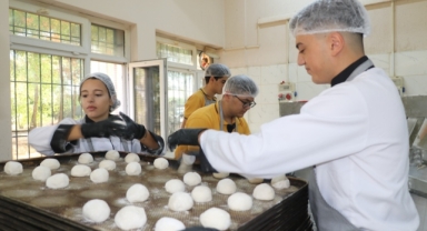 Meslek Liseleri Fabrika Gibi Çalışıyor: 230 Milyon TL Gelir Sağlandı (Foto Galeri)