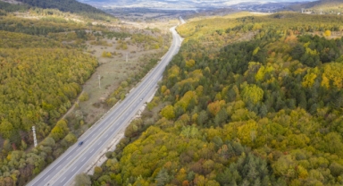 O yoldan geçen sürücüler sonbahar renkleri arasında yolculuk yapıyor (Foto Galeri) 