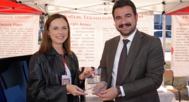 Piraziz Belediye Başkanı Ayyıldız’dan Bilime ve Yeniliğe Plaketli Teşekkür (Foto Galeri)