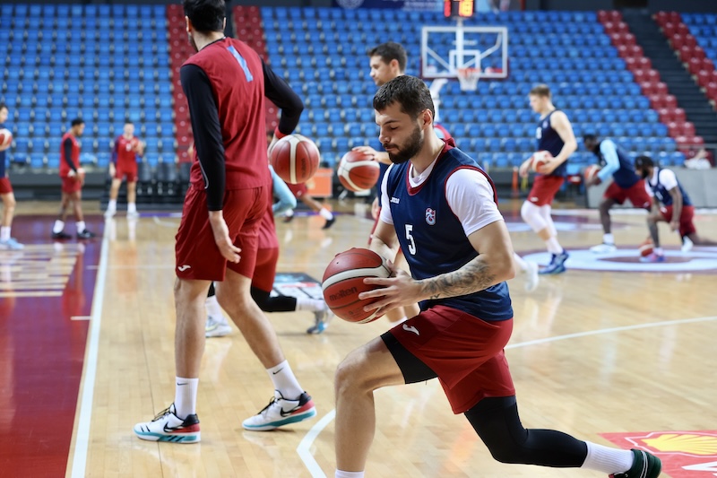 Trabzonspor, basketbolda namağlup Beşiktaş GAİN'i yenmek için sahaya çıkacak (Foto Galeri)