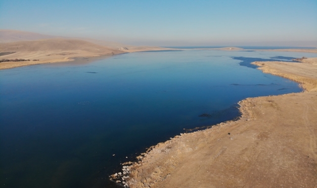 Çıldır Gölü kısmen dondu: Atlı kızaklar için geri sayım başladı (Foto Galeri)