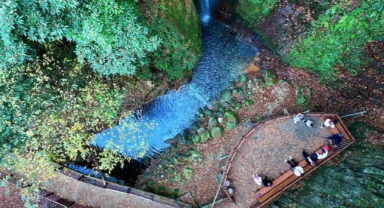 Ekoturizm rotası Aktaş Şelalesi, misafirlerini sonbahar renkleriyle ağırlıyor (Foto Galeri)