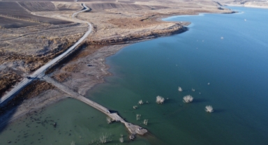  O barajın kullanılabilir su seviyesi kuraklık nedeniyle yüzde 1'in altına düştü (Foto Galeri) 