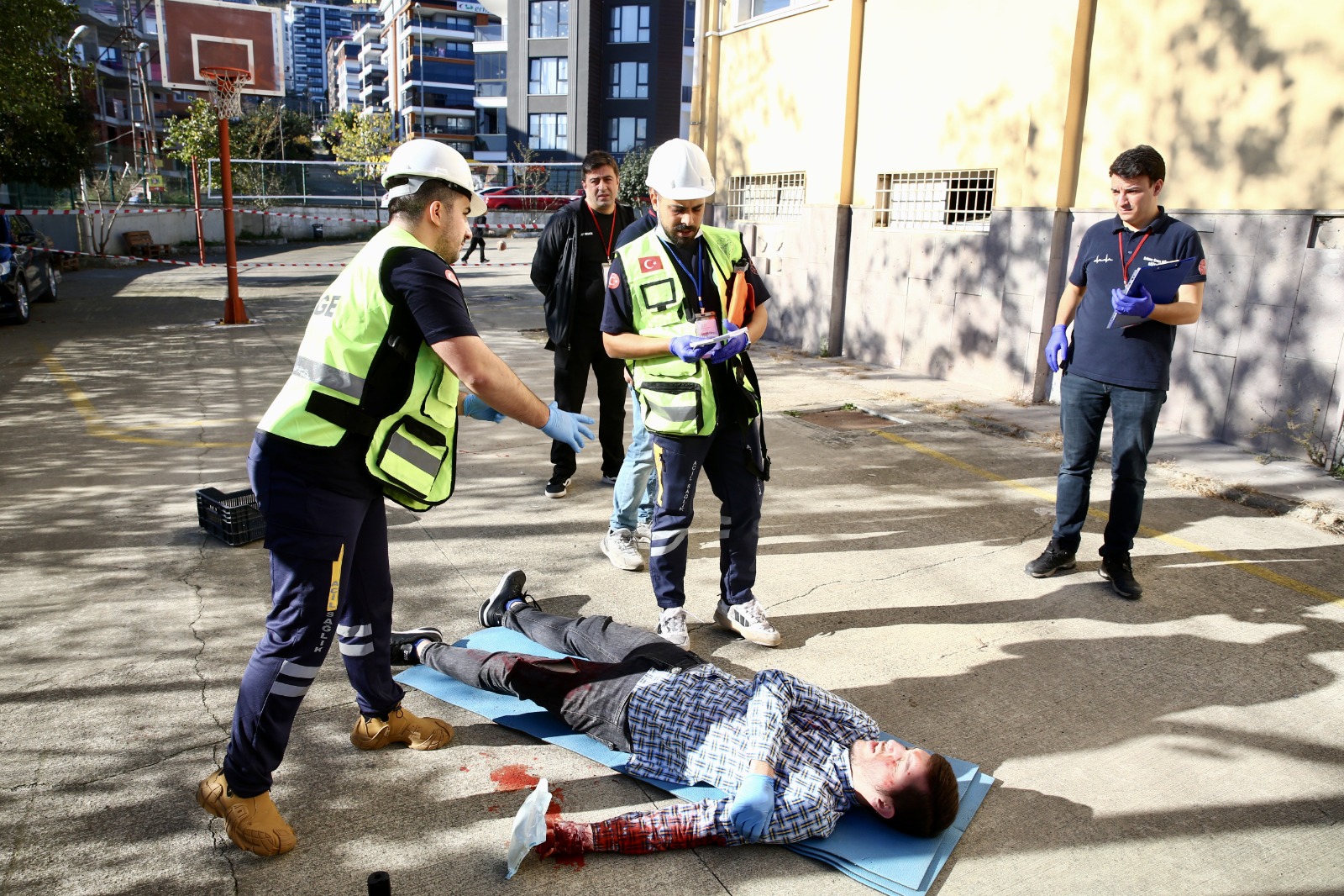 Giresun’da 112 Ekipleri Yarıştı: Gerçek Senaryolarda Nefes Kesen Performans (Foto Galeri) 