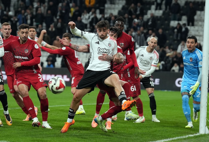 Beşiktaş, Sahasında Gaziantep FK’yı Ağırlıyor (Foto Galeri)