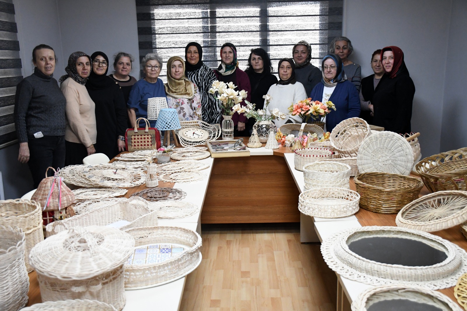 Anneannesinden öğrendiği hasır dokuma sanatını geleceğe aktarıyor (Foto Galeri) 
