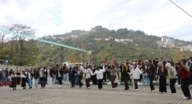 GRÜ'de Hamsi Şenliği Renkli Görüntülere Sahne Oldu (Foto Galeri) 
